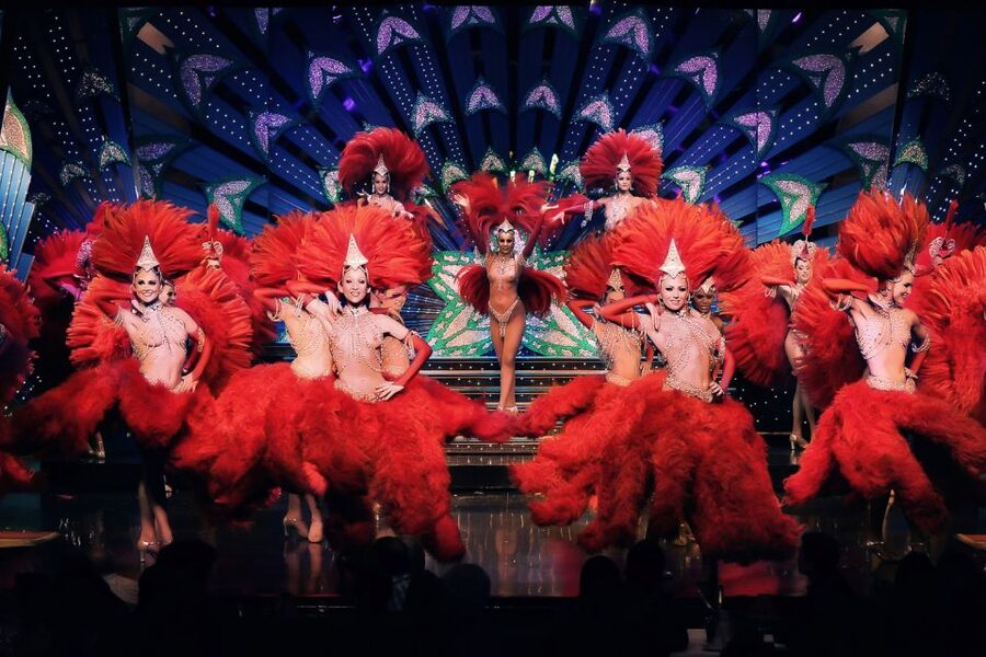 Paris: Moulin Rouge Cabaret Show Ticket with Champagne - Who will enjoy the Moulin Rouge most?