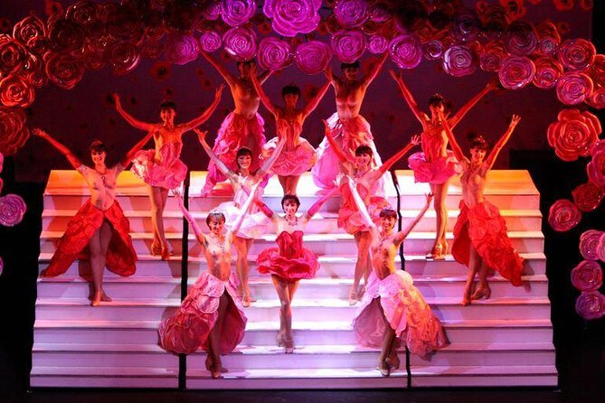 Paris Paradis Latin Cabaret Dinner and Show - Dinner begins before the main cabaret