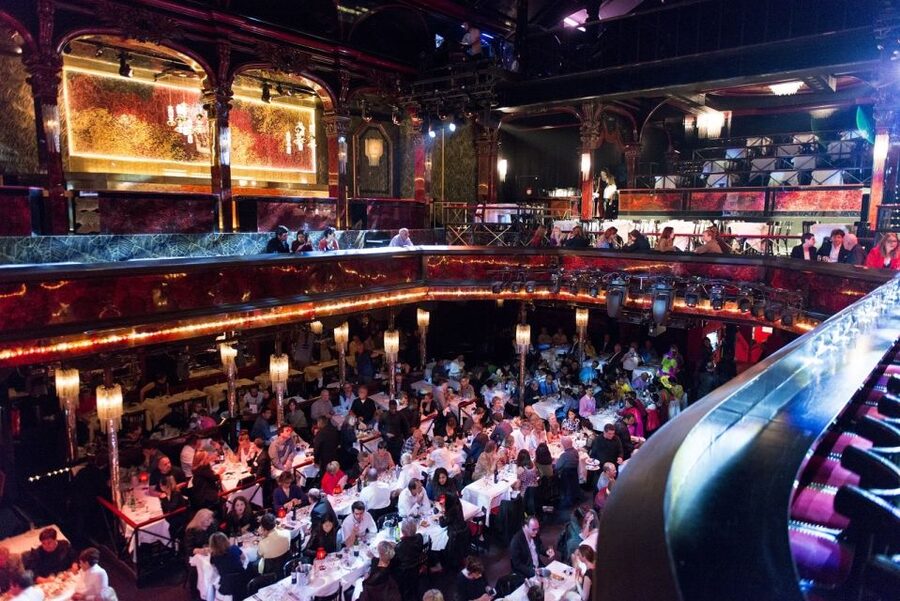 Paris: Paradis Latin Cabaret Show with Optional Champagne - What happens during the 90 to 105 minute show