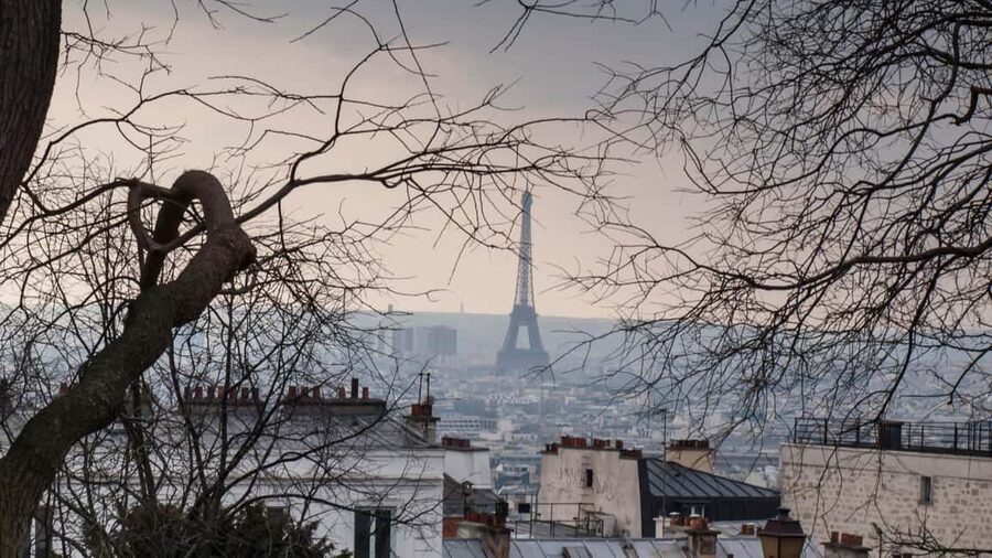 Paris: Small Group Moulin Rouge & Sacré Cœur Montmartre Tour - Timing, comfort, and who should book