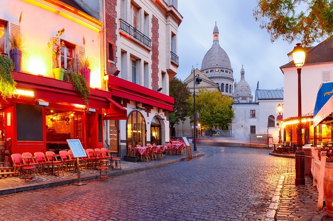 Paris: Small Group Moulin Rouge & Sacré Cœur Montmartre Tour - Place des Abbesses and the Wall of Love