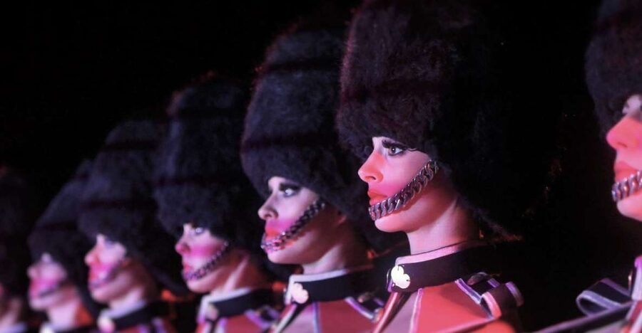Paris: The Crazy Experience, a VIP tour of the Cabaret - Understanding the Crazy Horse show