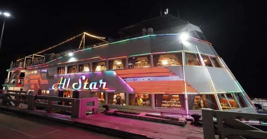 Pattaya: All Star Dinner Cruise, Cabaret Show & Beer Buffet - The cabaret show and its performers