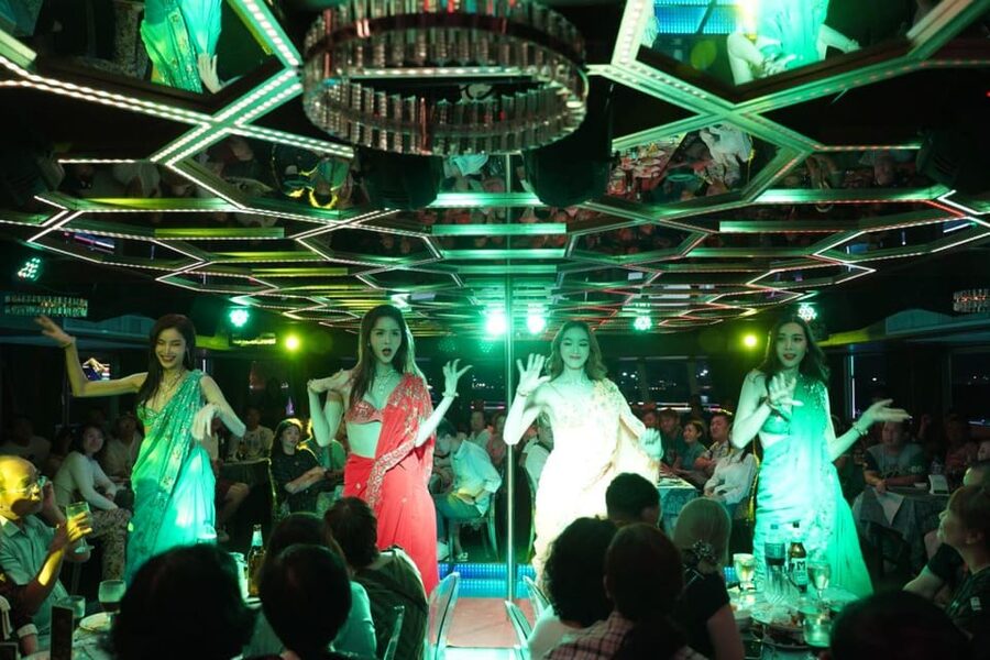 Pattaya: All Star Dinner Cruise, Cabaret Show & Beer Buffet - Who will get the most from this cruise