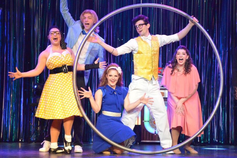 Pennsylvania: Jukebox Jive Variety Show - Singing, dancing, comedy, and magic