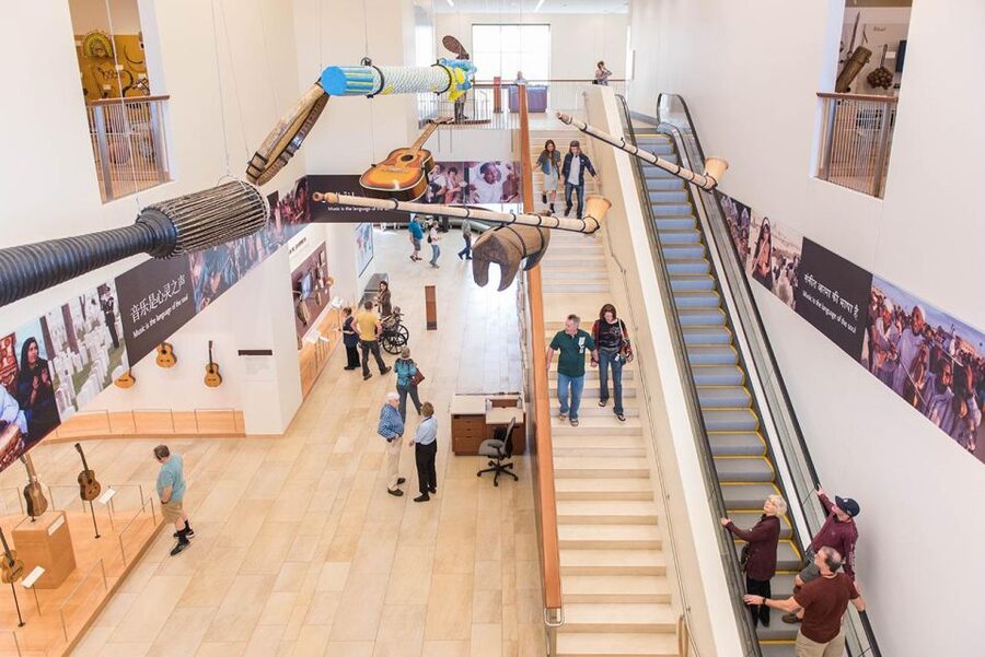 Phoenix: World's Only Global Musical Instrument Museum - Asia and Oceania: compare instruments by sound