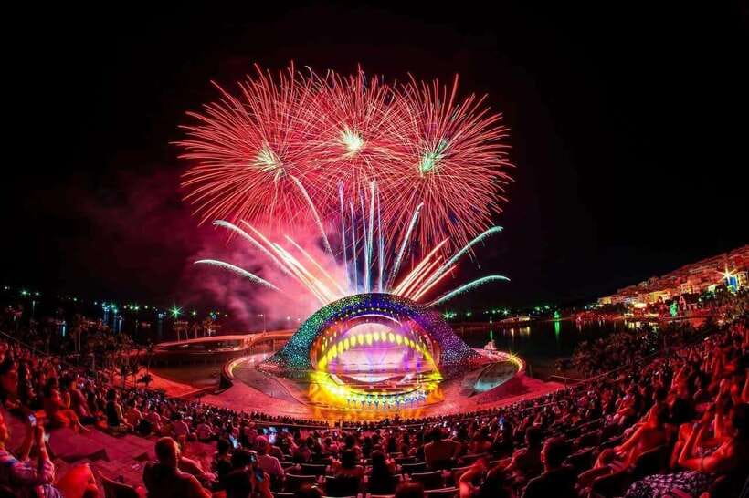 Phu Quoc Sunset Town Sightseeing With Kiss Of The Sea Show - Should you book Kiss of the Sea in Sunset Town?