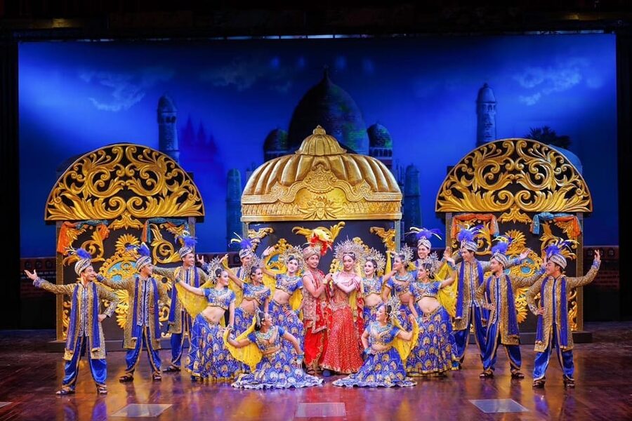 Phuket: Athena Cabaret Show Ticket with Roundtrip Transfer - What the Athena Cabaret evening is really like