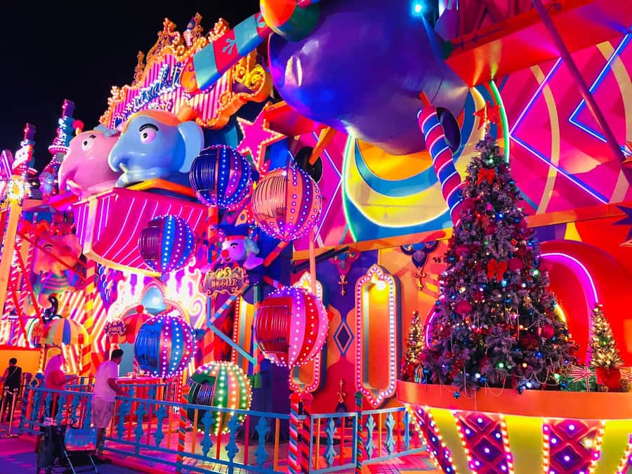 Phuket: Carnival Magic Experience Dinner with Show - What the $94 ticket really covers