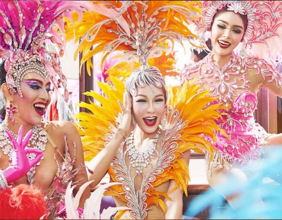 Phuket Enchanting Cabaret Night Experience - A planned Thai dinner before the show