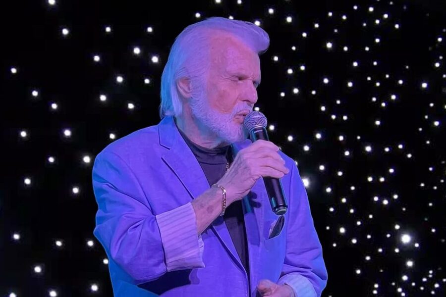 Pigion Forge: Elvis and Johnny Cash Tribute Show Ticket - A two-man tribute led by one young performer