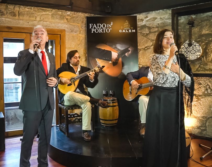 Porto: Cálem Cellar Tour, Fado Show & Wine Tasting - Two glasses that show different sides of port