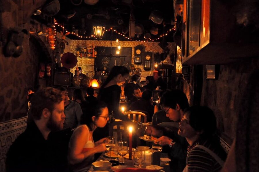 Porto: Fado Show with Dinner in a Traditional Fado House - A close-up introduction to Porto’s Fado