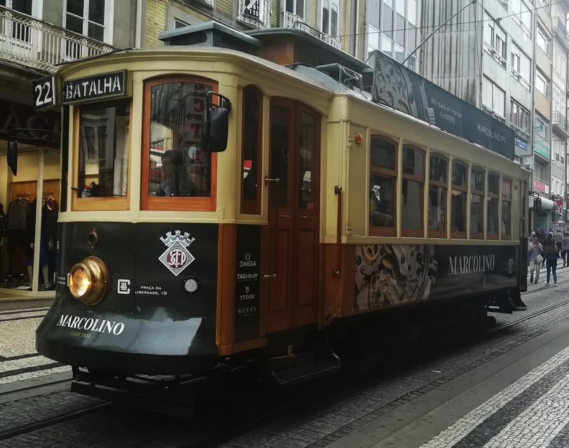 Porto: Fado Show with Dinner in a Traditional Fado House - Timing, cancellation, and language choices
