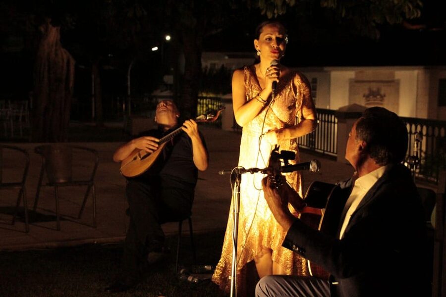 Porto: Fado Show with Dinner in a Traditional Fado House - Three and a half hours of dinner and music