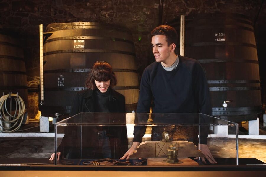Porto: Fonseca Cellar Tour & Fado Show with Optional Dinner - FAQ