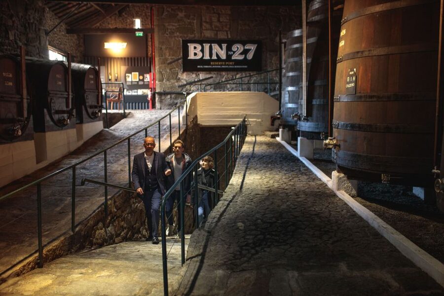 Porto: Fonseca Cellar Tour & Fado Show with Optional Dinner - Practical Details That Matter
