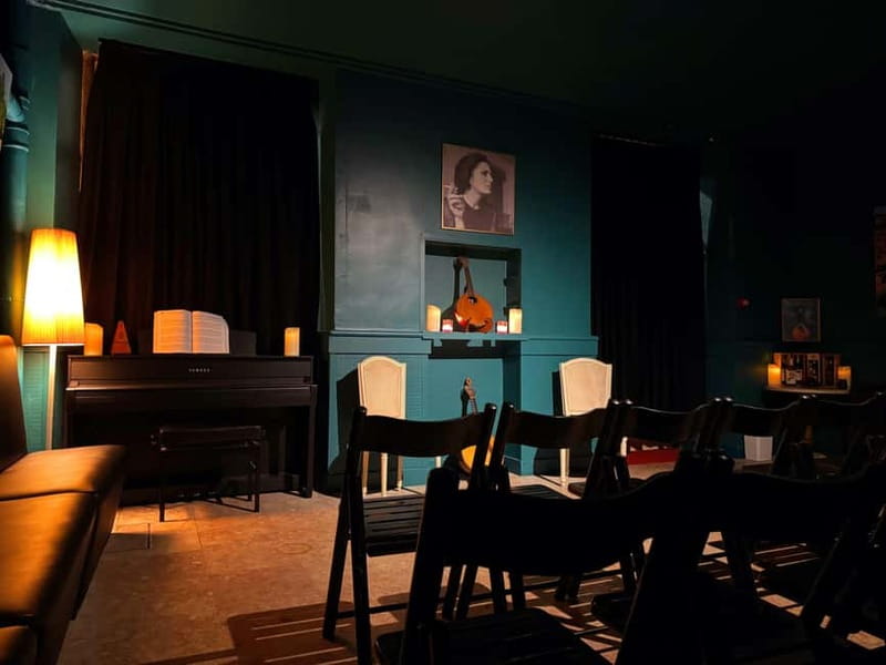 Porto: Intimate Fado Show & Port Wine in Trindade Noble Hall - What the $19 price includes