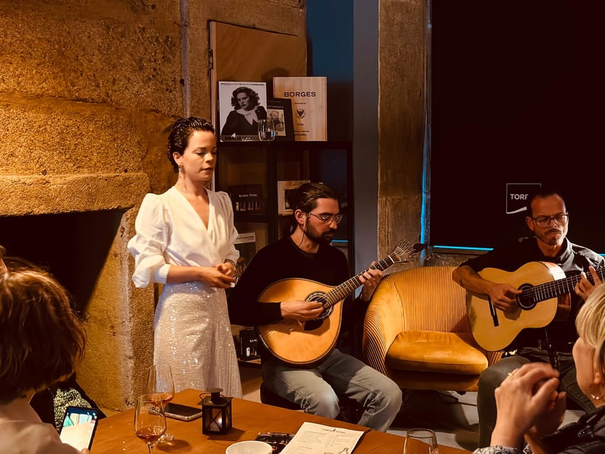Porto: Traditional Fado Show with Welcome Drink - Why Fado works best in a small Porto room