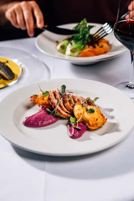 Prague:Breathtaking Cabaret Show with 4-Course Dinner Option - Service, sound, and comfort
