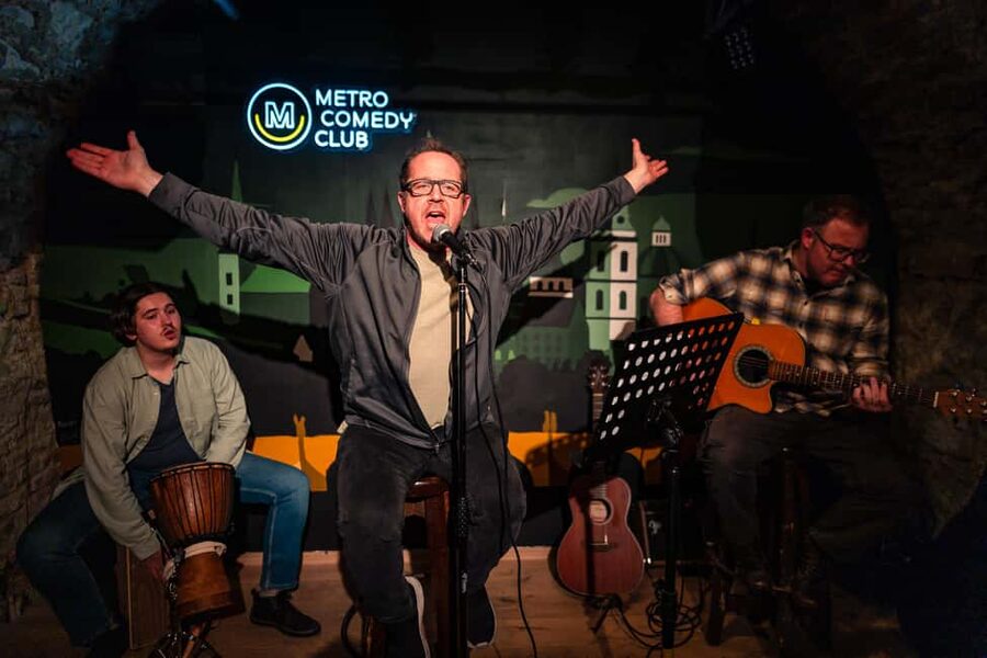 Prague: Sunday Live Music & Stand-Up Comedy Night in English - Comedy Jam brings jokes and live music together