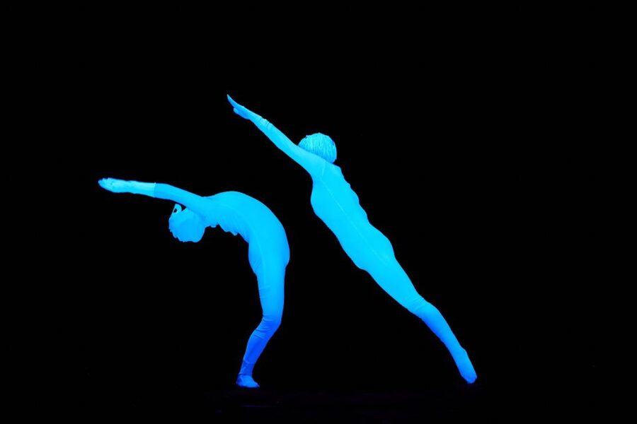 Prague: WOW Show Black Light Theater - Dance, acrobatics, and the art behind the illusion