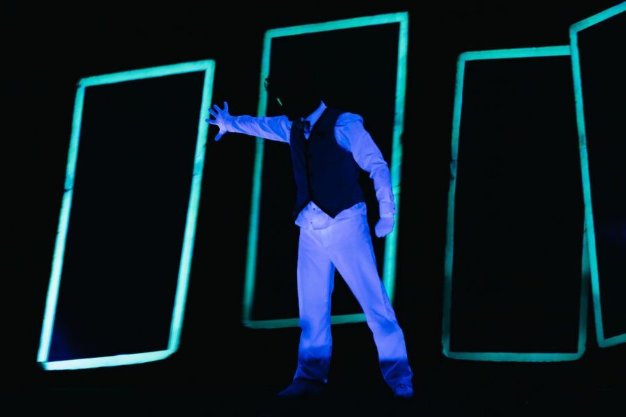 Prague: WOW Show Black Light Theater - The audience becomes part of the performance