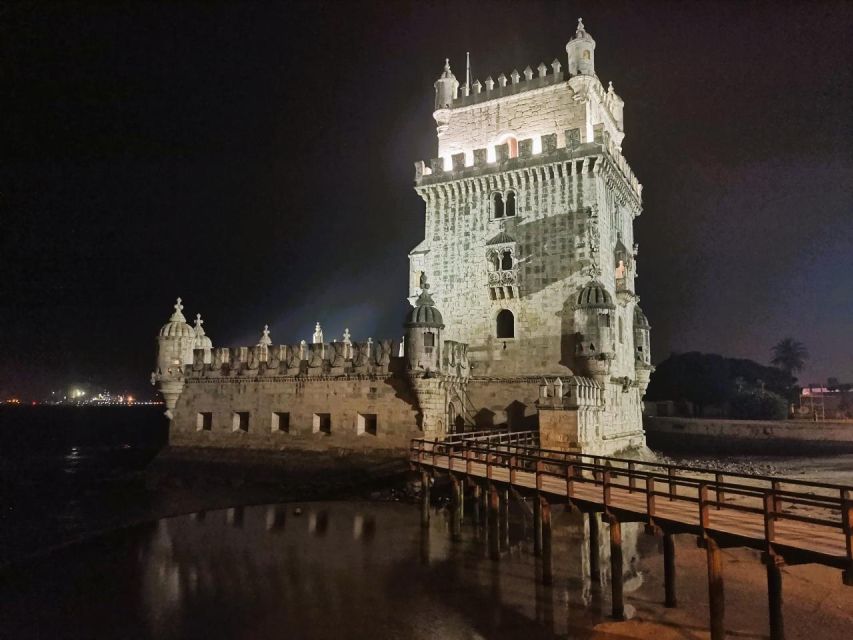 Private half-day Lisbon by Night Fado UNESCO Heritage &Views - Why Lisbon by night works so well