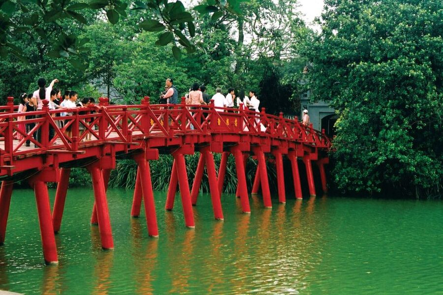 Private Hanoi City Tour: HoChiMinh Mausoleum & Water Puppet - Why this full-day Hanoi route works