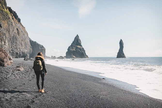 Private South Coast Fire and Ice: Glacier viewpoint & Lava Show - Why this private South Coast route works