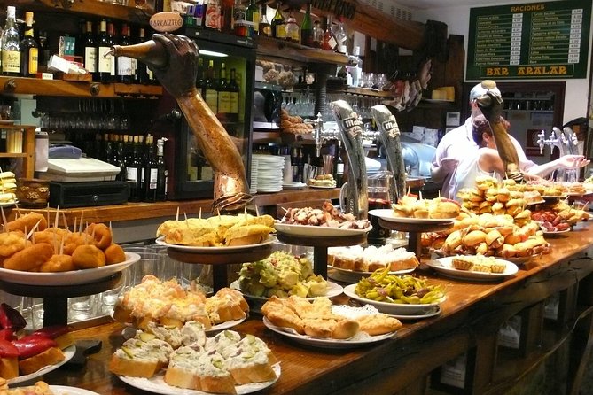 Private Tapas Walking Tour in Barcelona Old Town and Flamenco Show - How the private format affects the experience