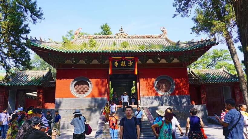Private Tour: Longmen Grottoes, Shaolin Temple & Kungfu Show - Key points to know before booking