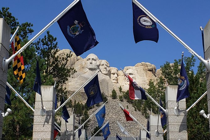 Private Tour of Mount Rushmore, Crazy Horse and Custer State Park - Price, meals, and what you receive