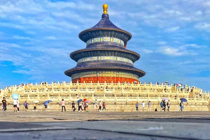 Private Tour: Temple of Heaven with Roast Duck and Acrobatic show - Walking through the Temple of Heaven