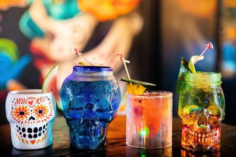 Puerto Vallarta: Cabaret Show with Cocktails & Costumes - Cabaret Costumes and Possible Drag Entertainment
