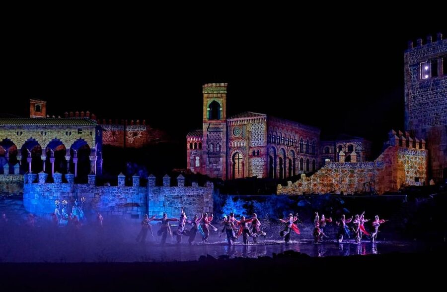 Puy du Fou España "El Sueño de Toledo" Night Show - Allende los Mares and the journey into the Americas