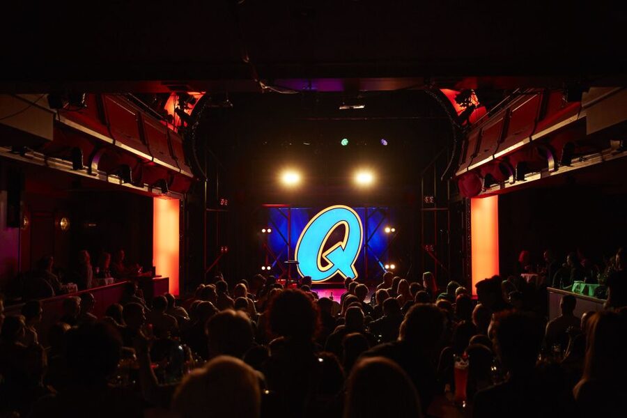 Quatsch Comedy Club Berlin: Quatsch Comedy Hot Shot - The Quatsch Comedy Club Setting
