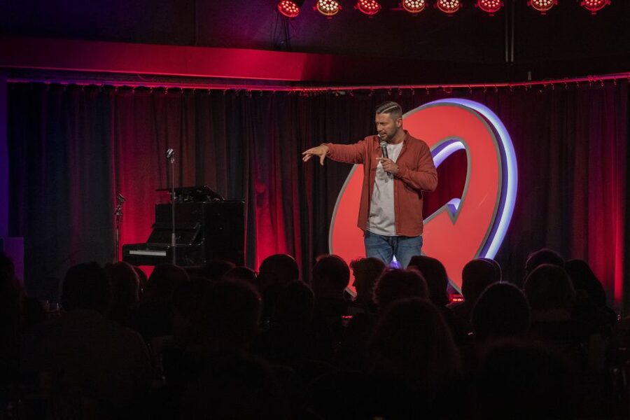 Quatsch Comedy Club München: Die Live Show - Four comedians, one host, and a new mix each week