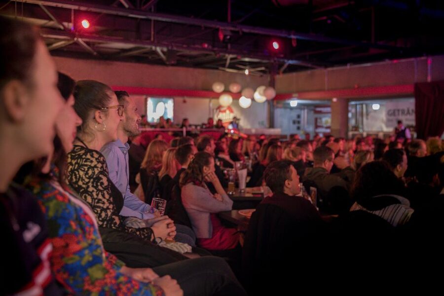 Quatsch Comedy Club München: Die Live Show - Flexible booking for changing Munich plans