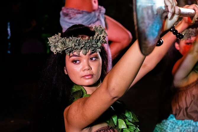 Queens Waikiki Luau with Dinner Buffet and Cultural Activities - Dinner from the Hawaiian-style buffet