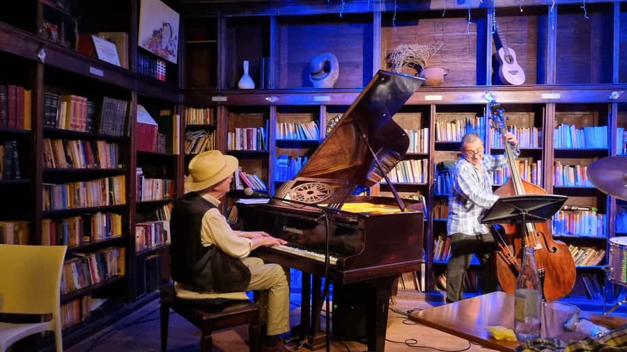 Recoleta Walking Tour and Live Jazz Show - Key points to know before you book