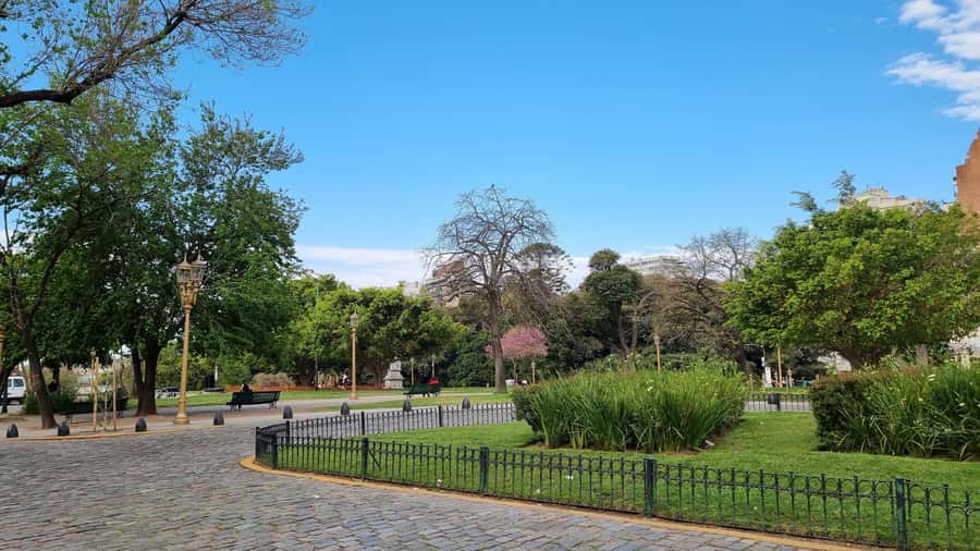 Recoleta Walking Tour and Live Jazz Show - Embassies, Arroyo, and the city’s grand addresses