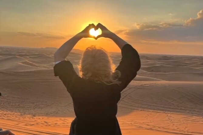 Red Dune Desert Safari With 4x4 pick up & drop off BBQ Live Show - The shared 4x4 ride from Dubai or Sharjah
