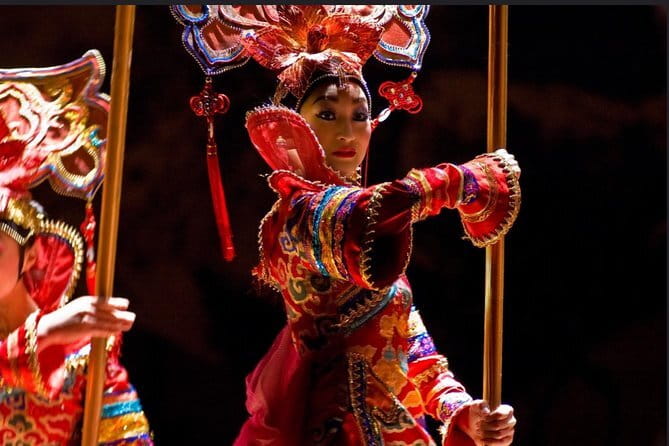 Red Theater Beijing Acrobatic Show Tickets Discount - Costumes, music, and physical skill