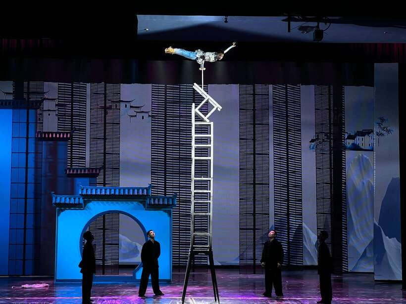 Red Theatre Beijing Acrobatic Show Tickets - Getting to No. 44 Xingfu Street