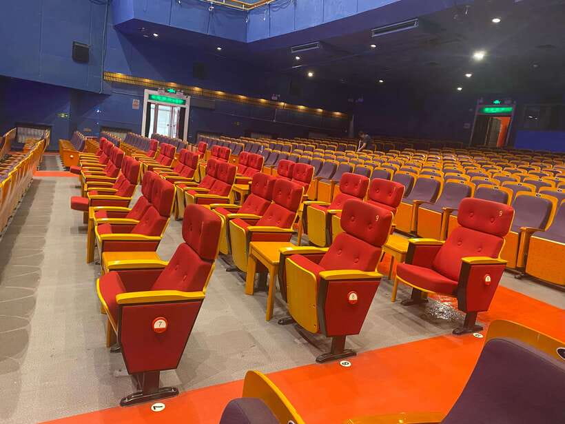 Red Theatre Beijing Acrobatic Show Tickets - What your one-hour evening looks like
