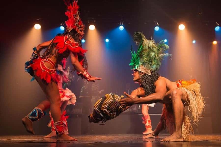 Rio: Ginga Tropical Folkloric Show & Optional Dinner - What the Ginga Tropical show is trying to do