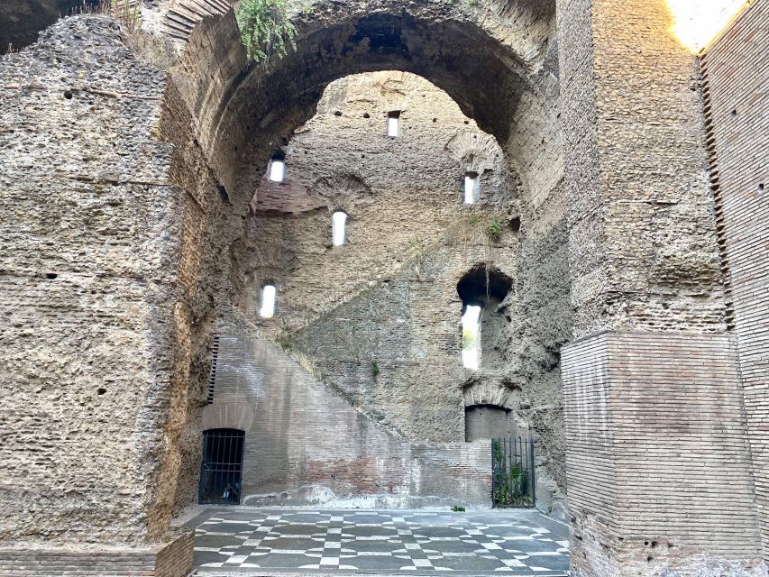 Rome: Caracalla Baths & Circus Maximus — Private or Shared - Who should book this archaeological walk