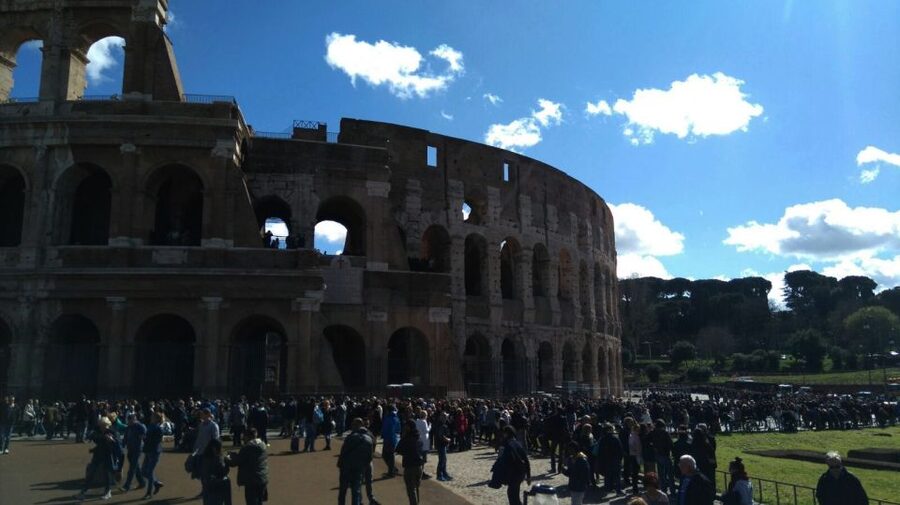 Rome: Caracalla, Colosseum, Circus Maximus Private Tour - What the $215.23 price means