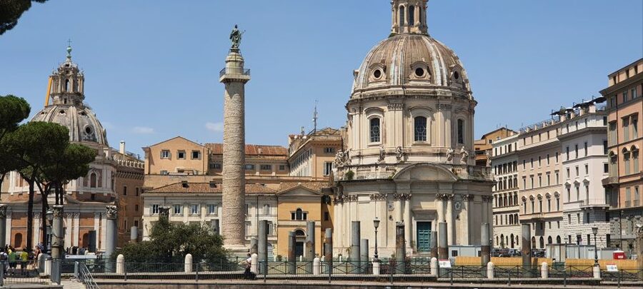Rome: Colosseum, Circus Maximus, Forum & Ancient Rome Tour - Why this route gives you more than a Colosseum photo